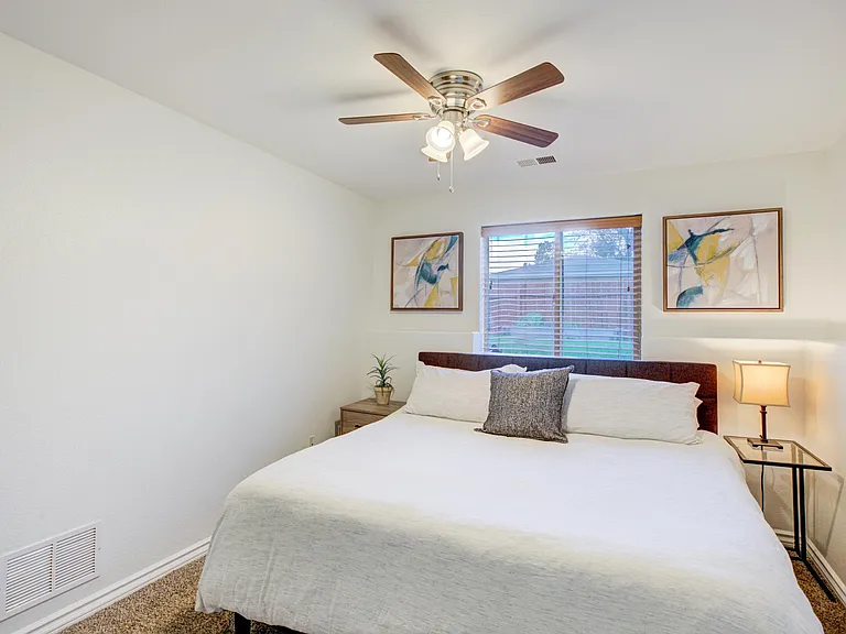 4411 Fillmore St — Photo 17