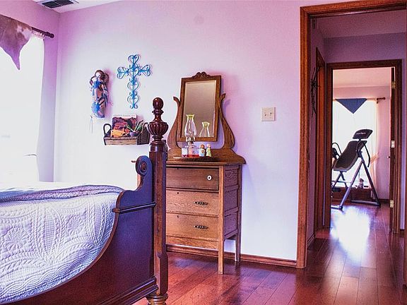 2nd image of 501 McFarland Ln #A