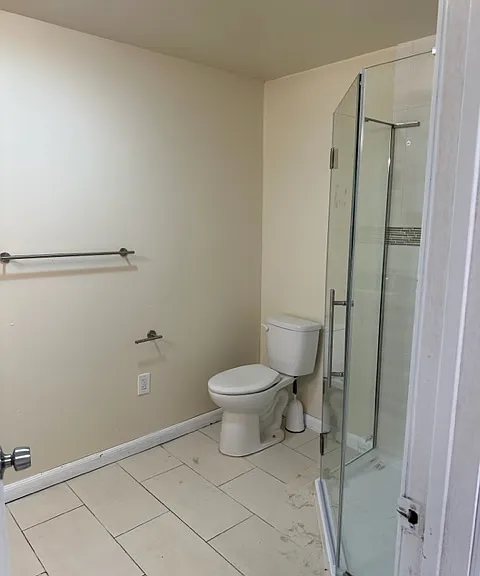 Bathroom with modern stand up shower