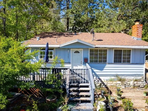 2285 Lausanne Dr, Wrightwood, CA 92397