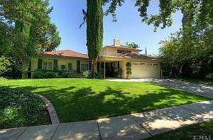 2nd image of 429 Marilyn Ln