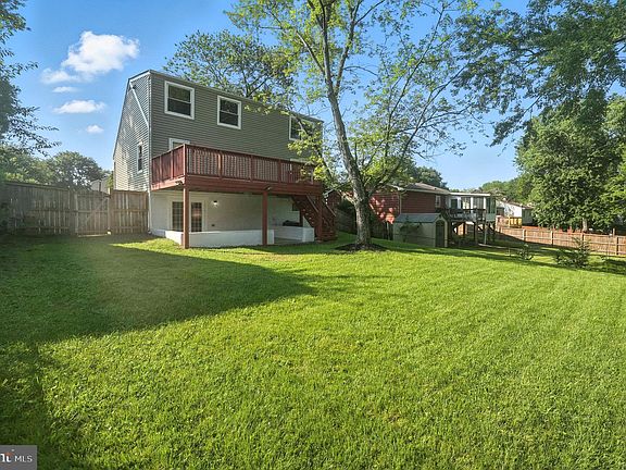3rd image of 13874 Montoclair Ln