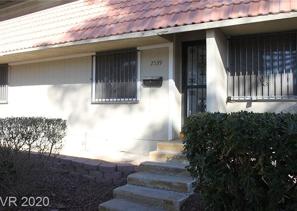 1st image of 2539 Paradise Village Way