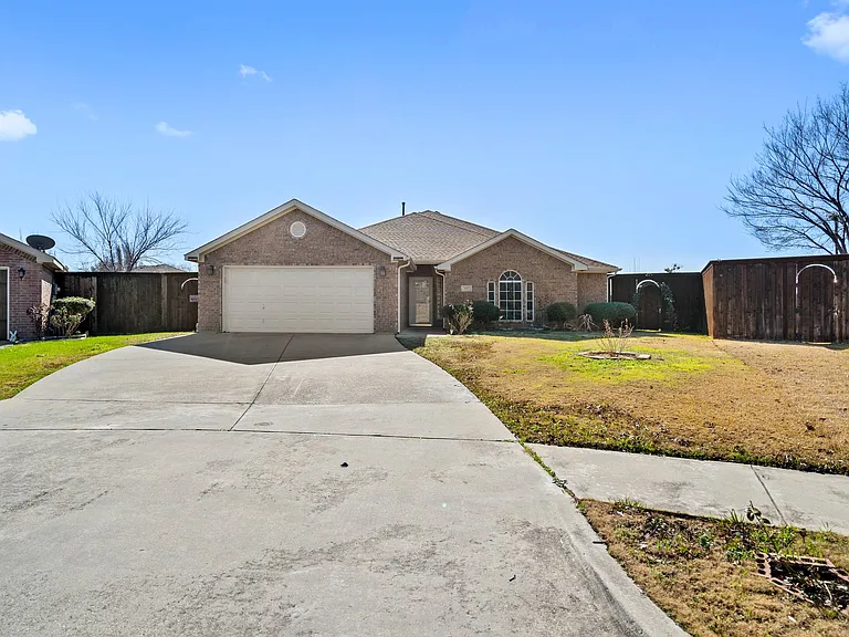 107 Loda Ct — Photo 18