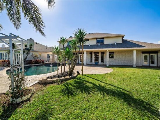 homes for sale in the lakes corpus christi