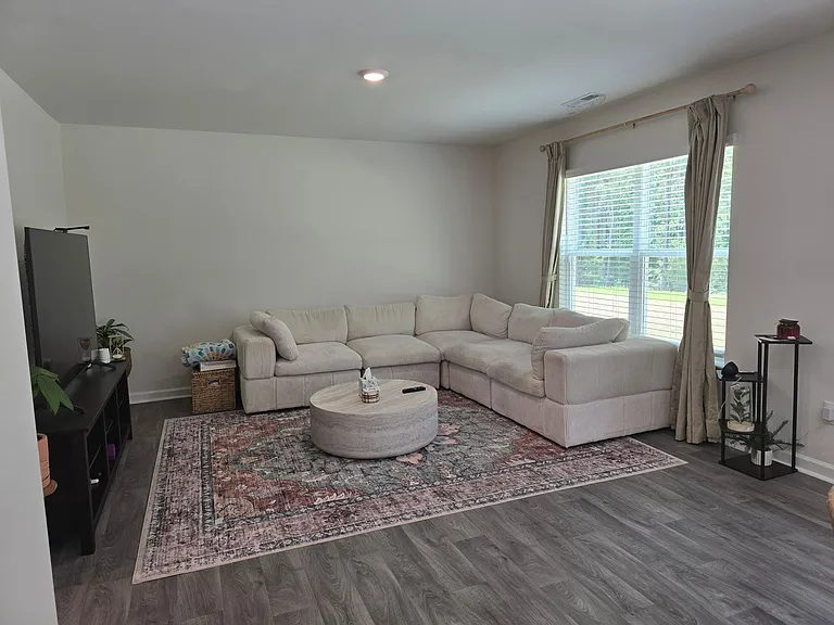 266 Palm Dr — Photo 6