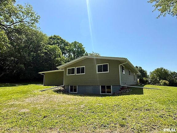 3rd image of 17279 River View Rd