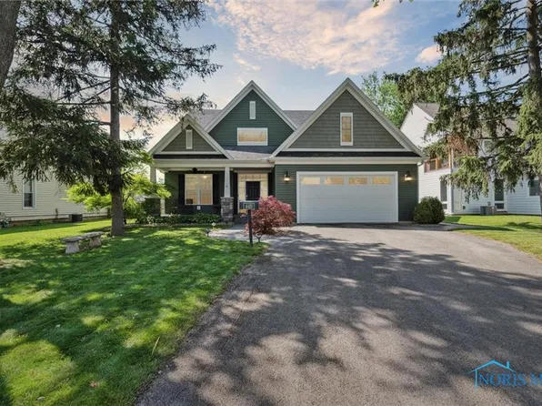 440 W 3rd St, Perrysburg, OH 43551