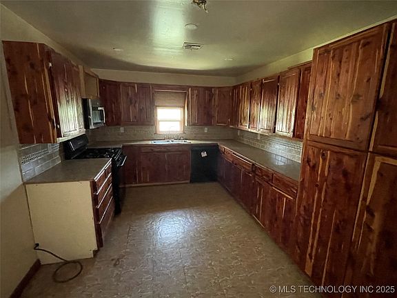 5th image of 2540 S 57th West Ave