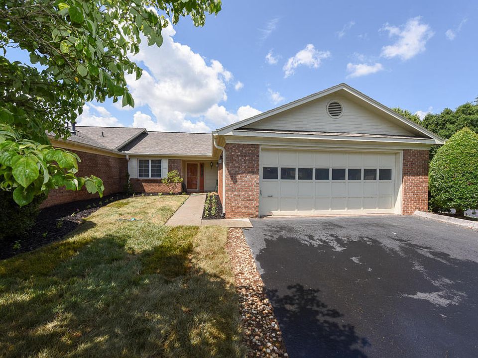 1st image of 911 Prestwick Dr