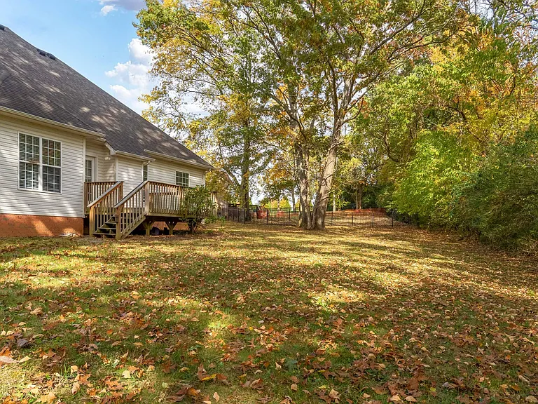 107 Havenwood Ct — Photo 9