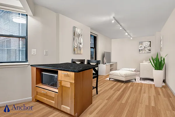 Rented by Anchor Associates | media 1