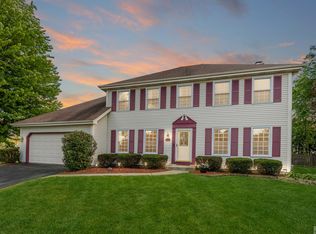 1620 Clarkson Ct, Naperville, IL 60565