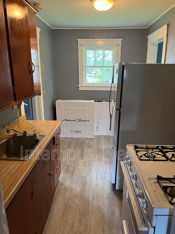 1 bed, 1.0 bath, $800 — Photo 3