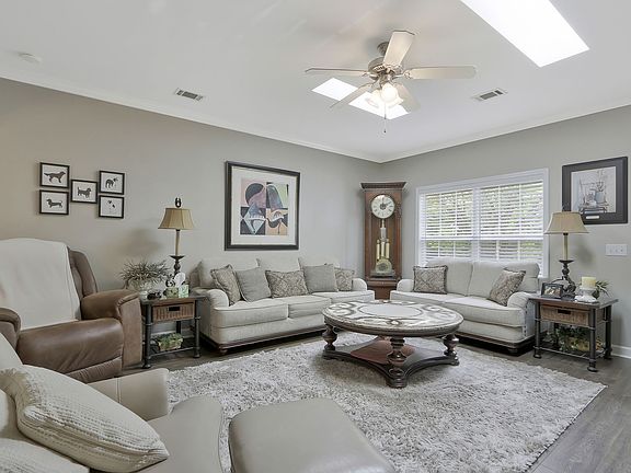 4th image of 804 Cashmere Dr