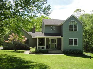 120 Bear Run, Henryville, PA 18332
