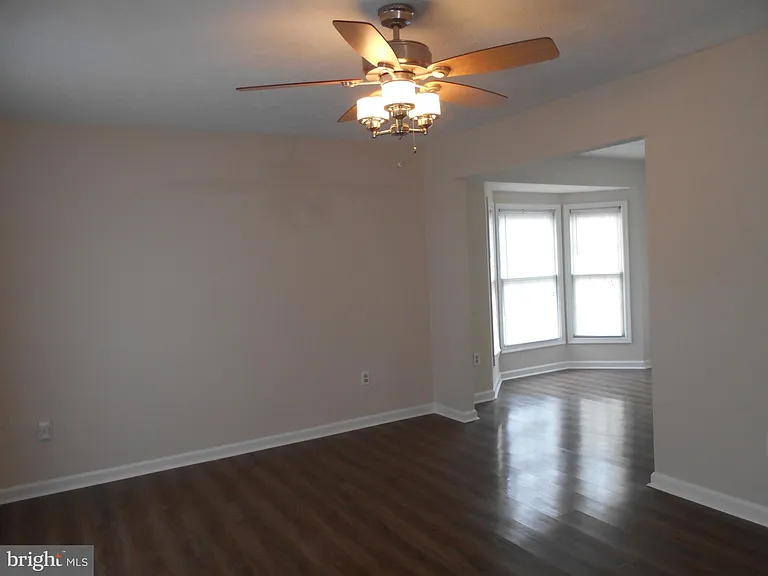 1905 Aircraft Ct — Photo 10