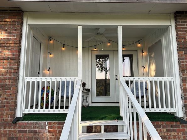 1957 Darryl Dr APT B