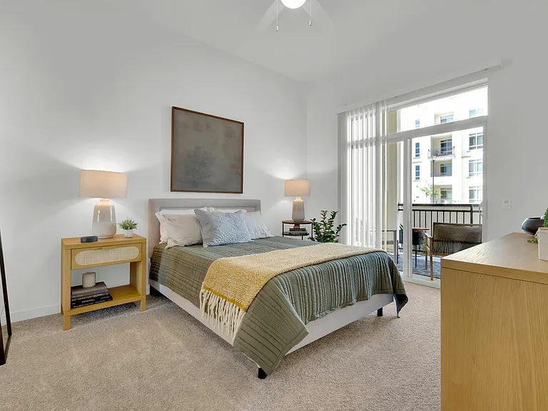 Open floor plans with bright lightening at Enclave H