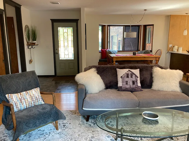 635 Via Casa #A — Photo 4