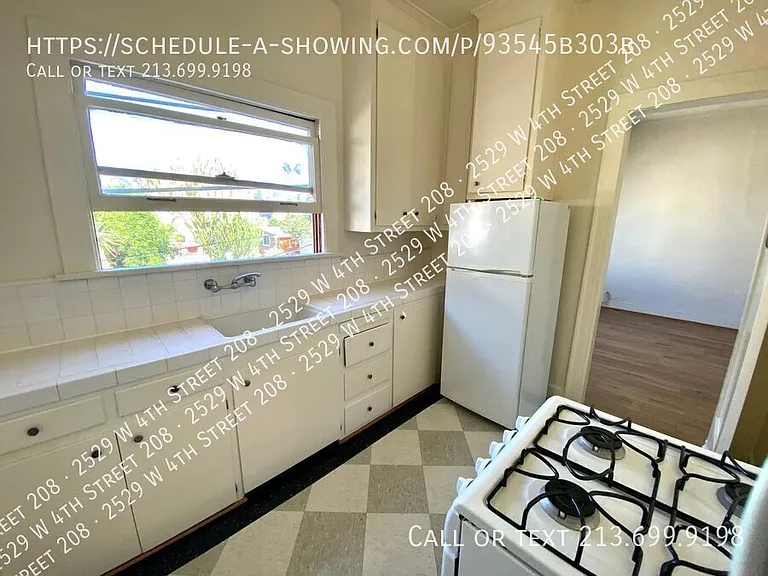2529 W 4th St #208 — Photo 18