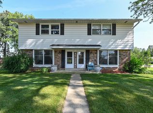 10522 W Parnell Ave #10524, Hales Corners, WI 53130