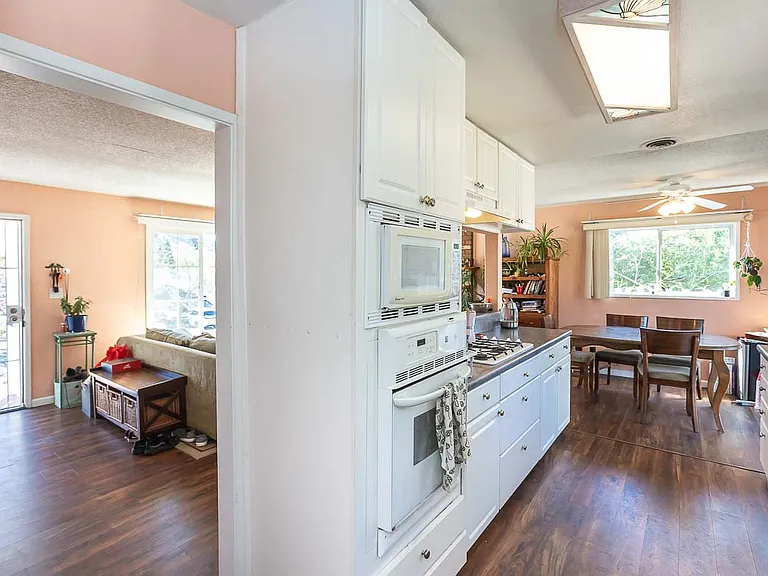 512 Dartmouth Dr — Photo 10