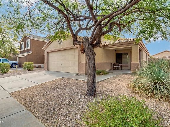 3rd image of 10059 E Crescent Ave