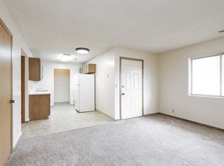 1235 B St APT 1, Lincoln, NE 68502