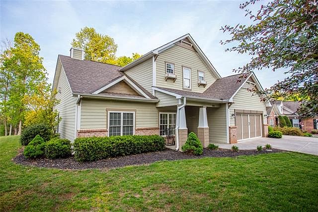1st image of 111 Winwood Cir