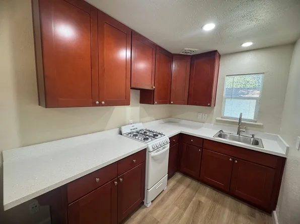 418 E St #C, West Sacramento, CA 95605