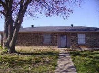 125 Hillside Ln, Desoto, TX 75115