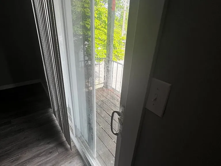 Parkway Apartments — Photo 23
