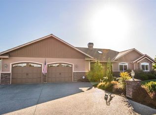 90 Royal Loop, Sequim, WA 98382