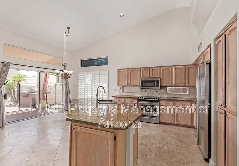 4623 E Rocky Slope Dr — Photo 7