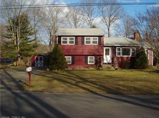 8 Evergreen Dr, Clinton, CT 06413