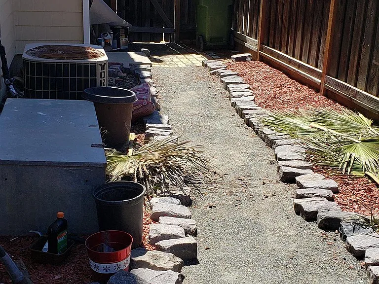 147 Trent Pl — Photo 24