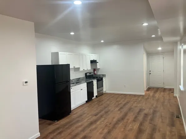 564 Berkley St, Camden, NJ 08103