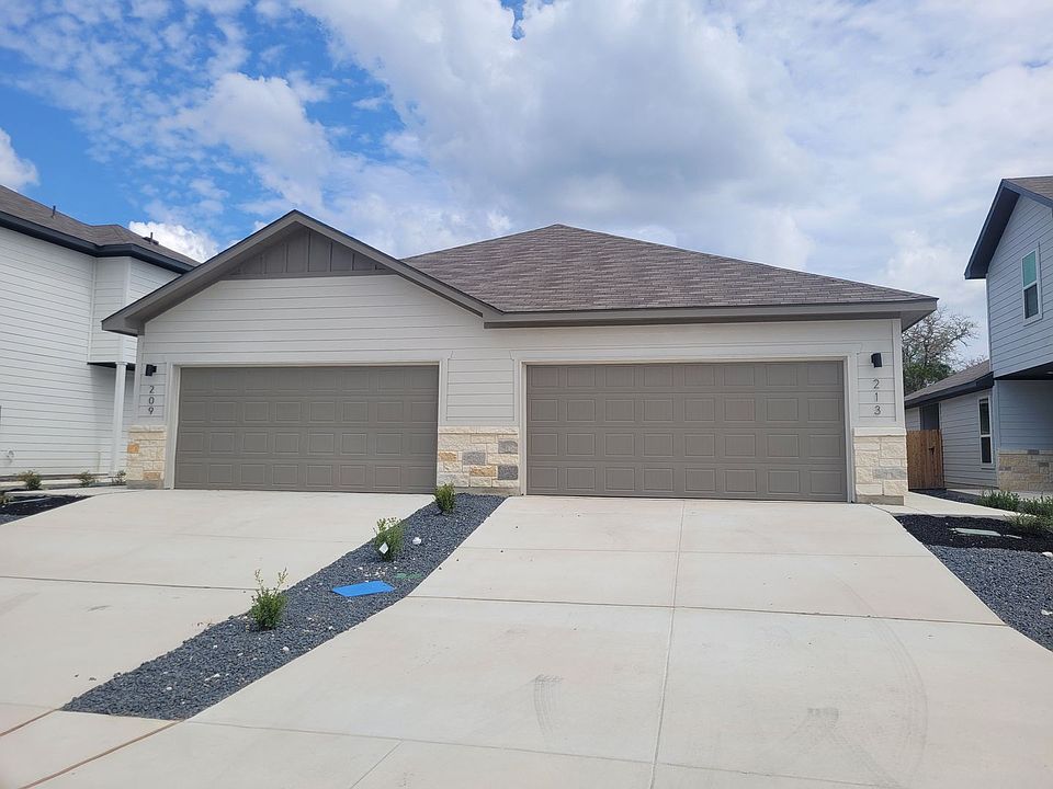 1st image of 213 Nespral Dr