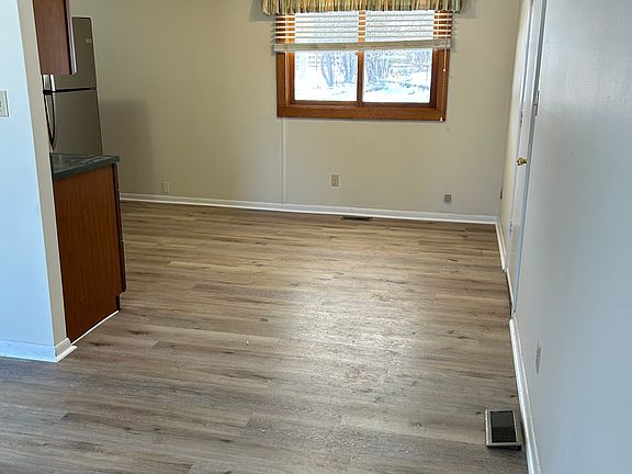 4th image of 6275 Devonshire Dr
