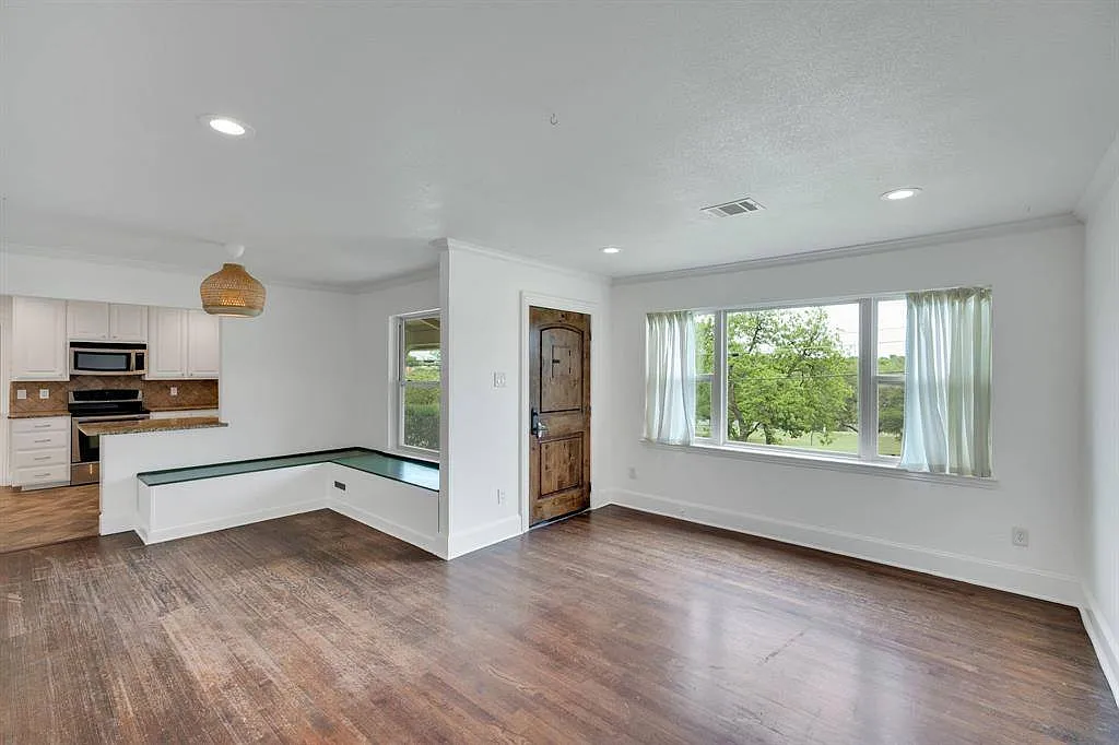 Building Photo - 4312 Selkirk Dr