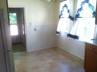 107 Fox St, Bridgeport, CT 06605