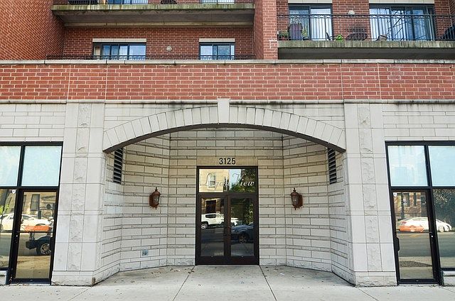 1st image of 3125 W Fullerton Ave APT 208