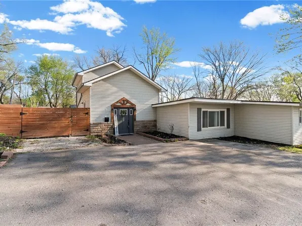 1205 SW South Ave, Blue Springs, MO 64015