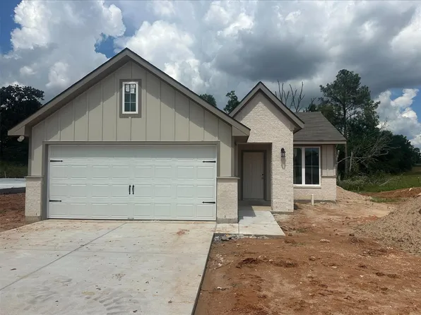 405 Rockbridge Dr, Huntsville, TX 77340