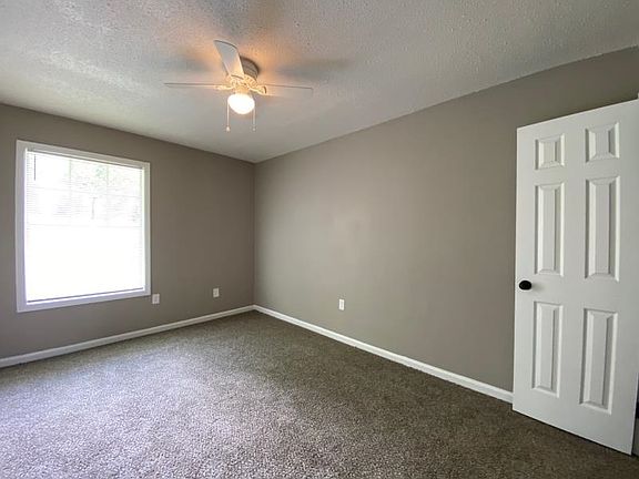 3rd image of 509 Deerskin Dr