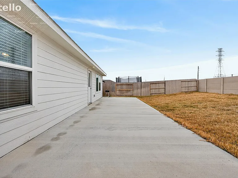6523 Water Oak Green Ln — Photo 34