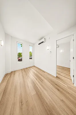 Living room, photo 1