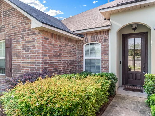 215 Clear Brooke Dr, Shreveport, LA 71115