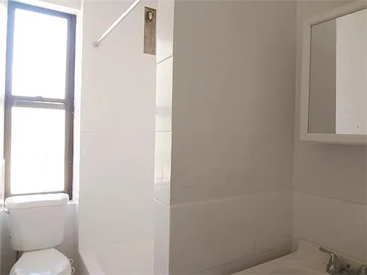 Rented by I & I New York | media 10